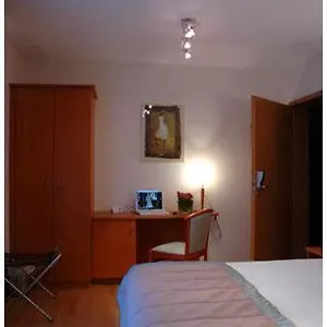 Hotel South Airport Charleroi